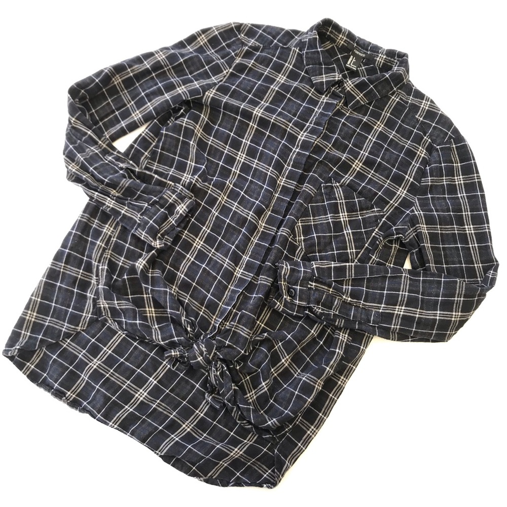 Forever 21 Black White Plaid Button Up Knotted Top